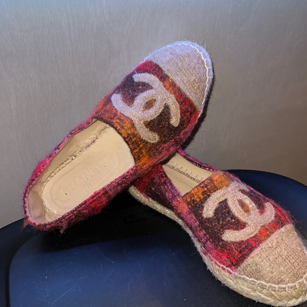 Chanel CC Espadrilles - Picture 4 of 7